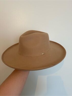 Kooringal 100% wool hat